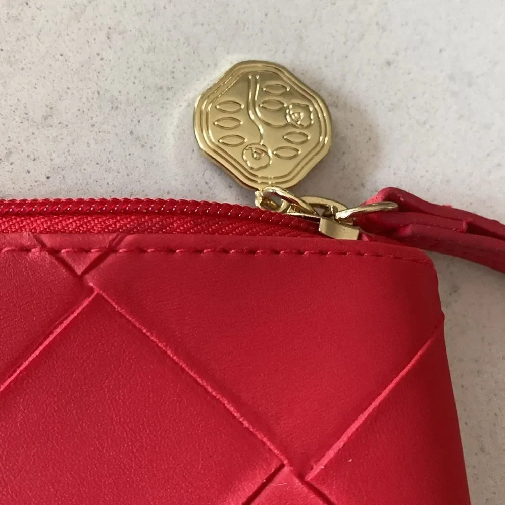 Shiseido Ginza Tokyo Waterproof PVC Cosmetic Makeup‎ Bag Red Quilted Women's Bag